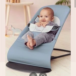 Baby Björn Bouncer Bliss, ergonomic baby chair. A new baby must-have!